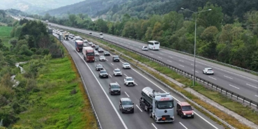 boluda-kurban-bayrami-donusu-agir-vasitalara-gecit-yok-A3JSCM6Y.jpg
