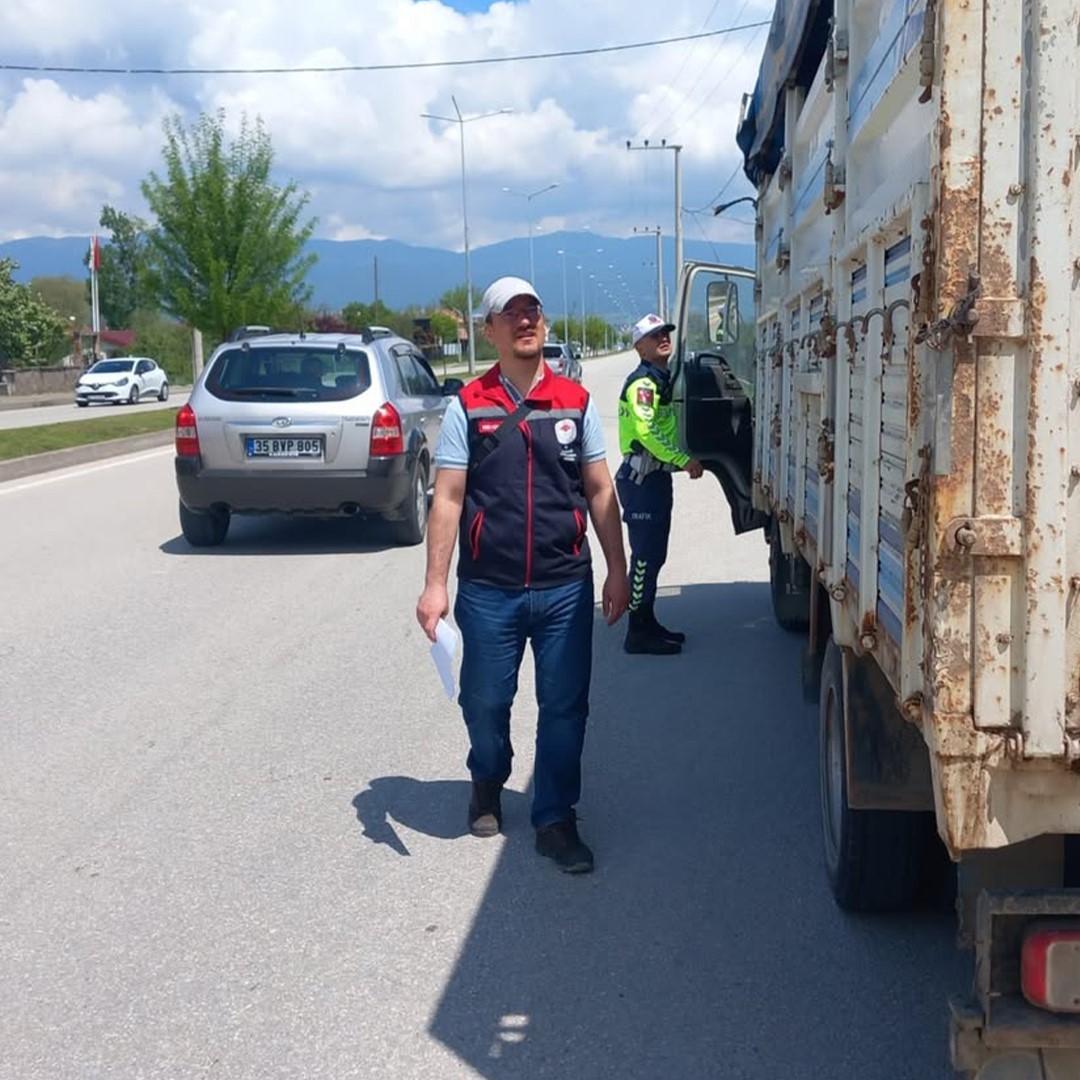 boluda kurbanlik nakil araclari kontrol edildi 3 GzYSb8Ep