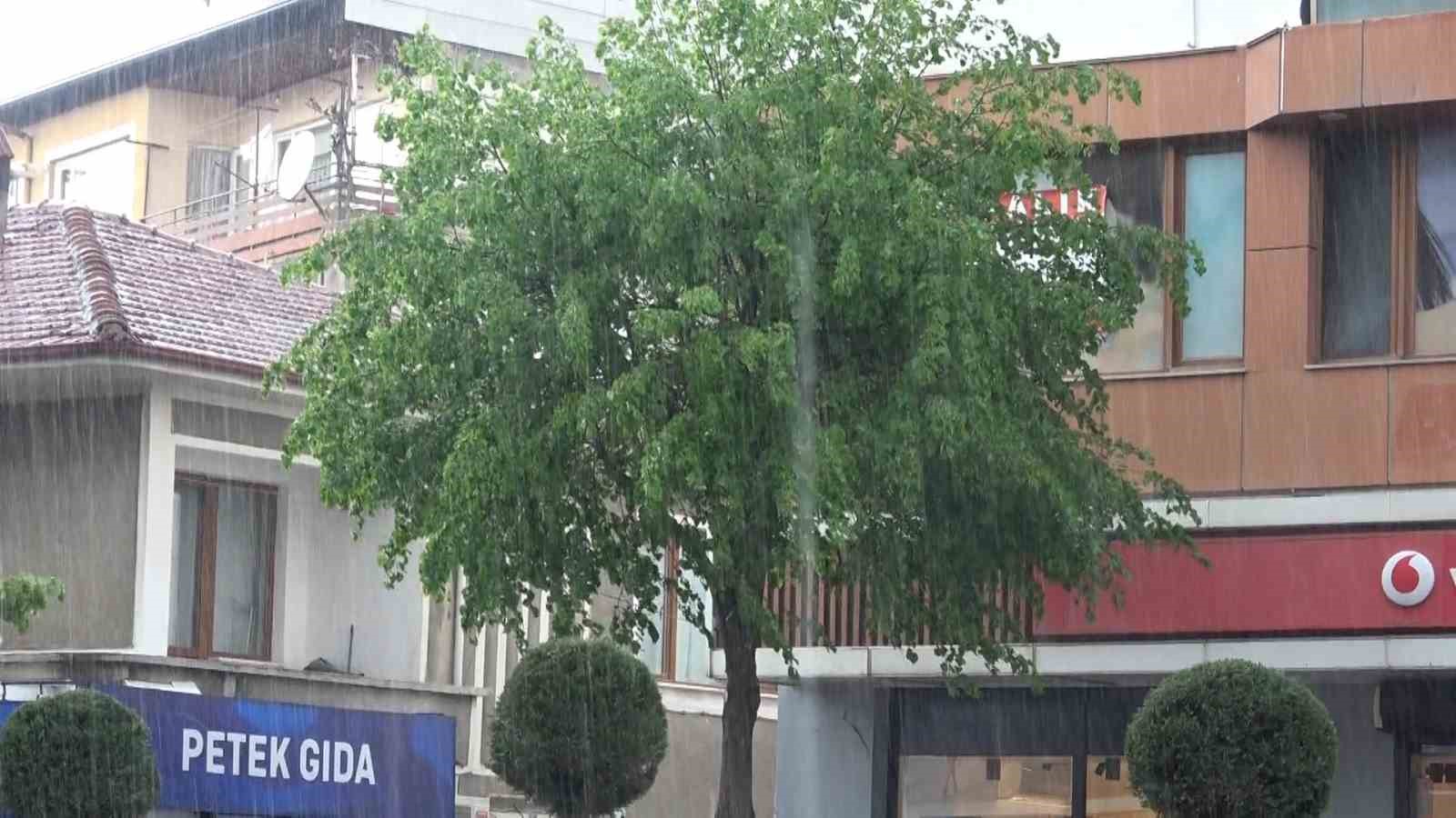 boluda kuvvetli saganak hayati olumsuz etkiledi 6 EGKIfL1U