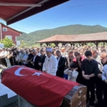boluda-maden-gocugunde-hayatini-kaybeden-isci-son-yolculuguna-ugurlandi-ErmXdpEq.jpg