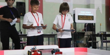 boluda-ogrenciler-tasarladiklari-mini-robotlarla-yaristi-R4rFQX4T.jpg