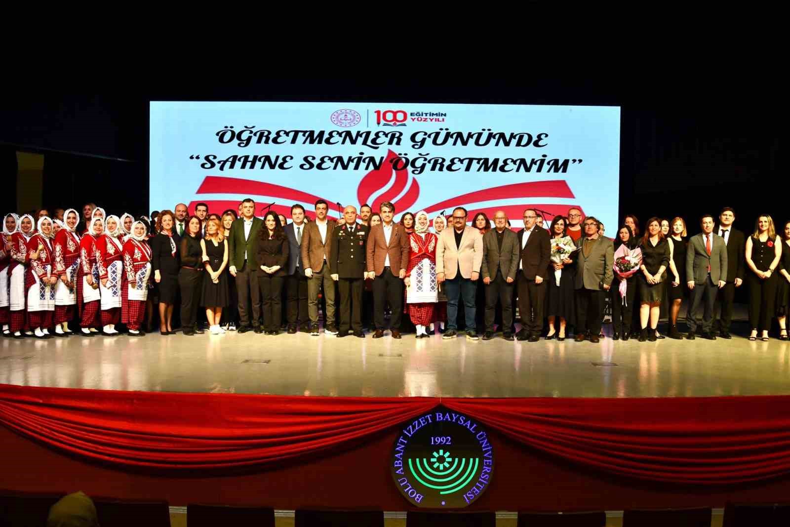 boluda ogretmenlerden unutulmaz kultur ve sanat gecesi 1 MsfvtaZM
