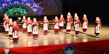 boluda-ogretmenlerden-unutulmaz-kultur-ve-sanat-gecesi-fHwYmTZD.jpg