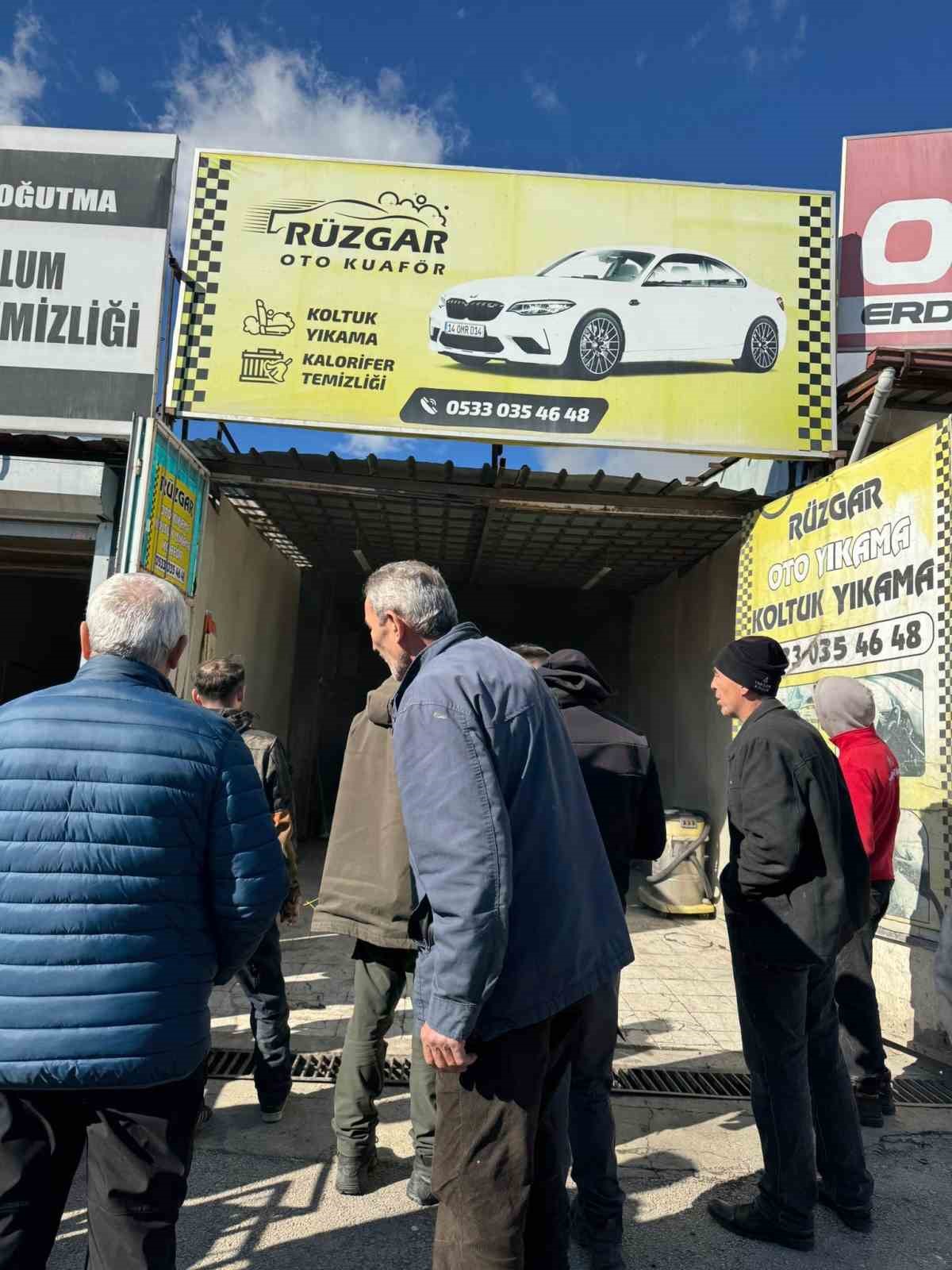 Bolu’da oto kuaför dükkanında çıkan yangın paniğe neden oldu 7 boluda oto kuafor dukkaninda cikan yangin panige neden oldu 3