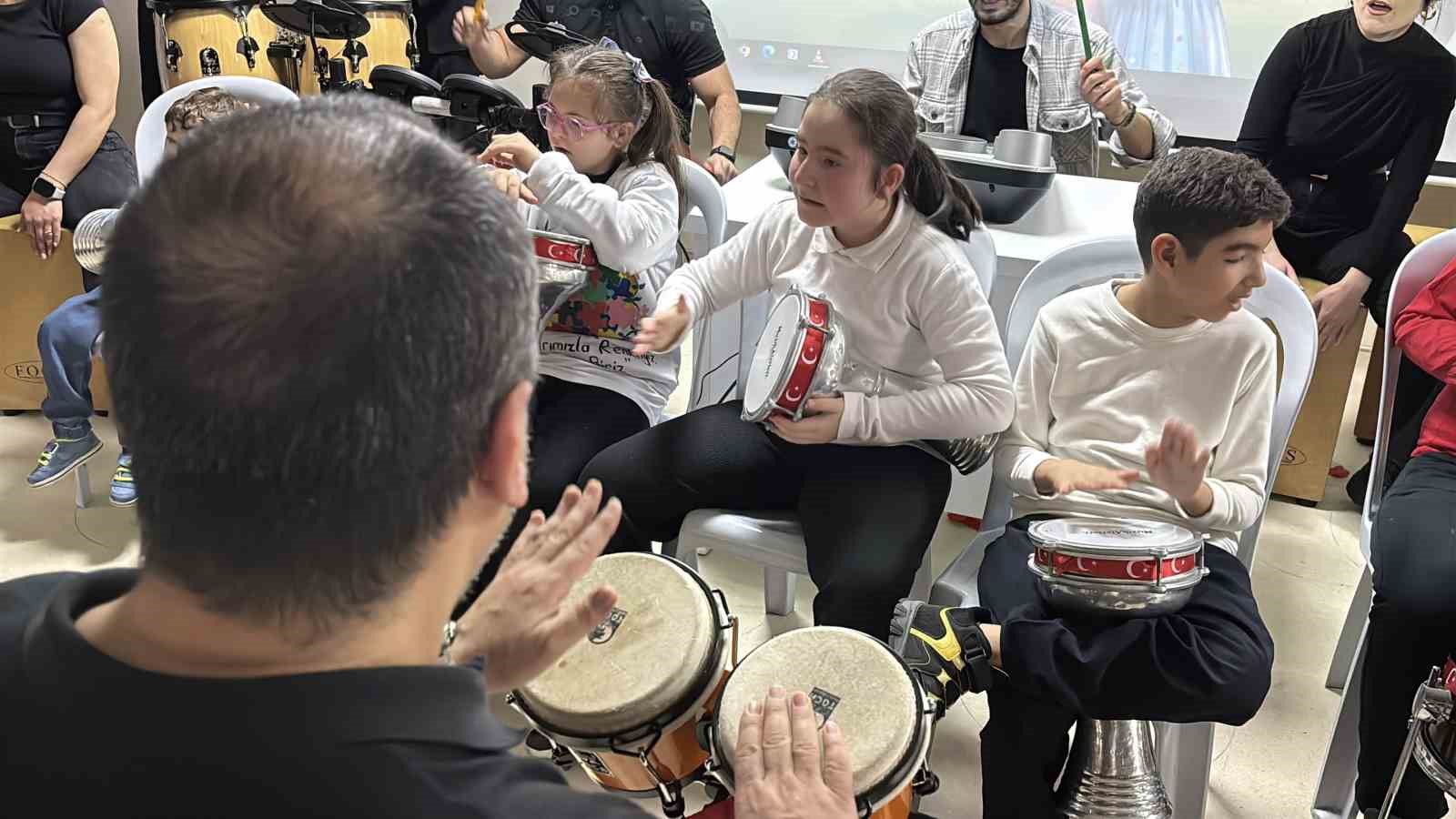 boluda ozel ogrencilerden renkli kutlama darbuka sovu alkis aldi 6