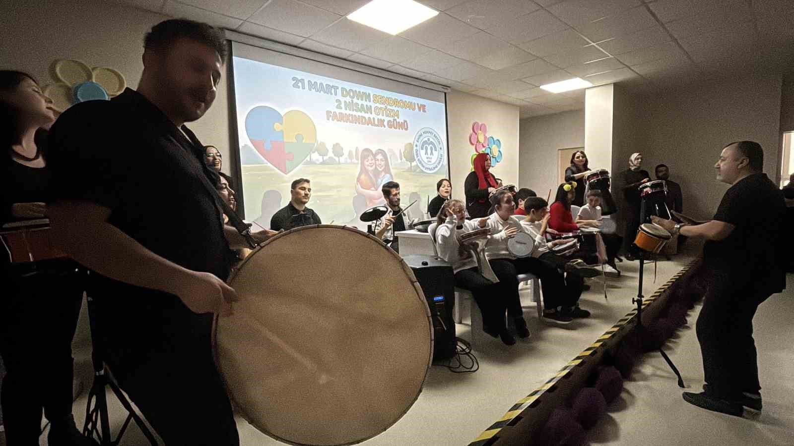 boluda ozel ogrencilerden renkli kutlama darbuka sovu alkis aldi 7 ON6c75kb