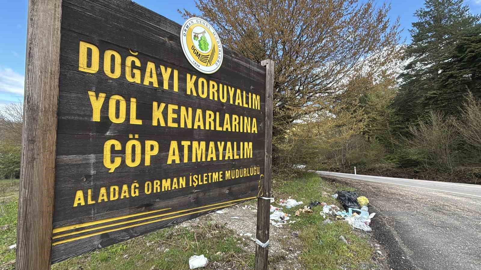 boluda pes dedirten goruntu cop atmayin tabelasinin altini cople doldurdular 4 He1PsCaC