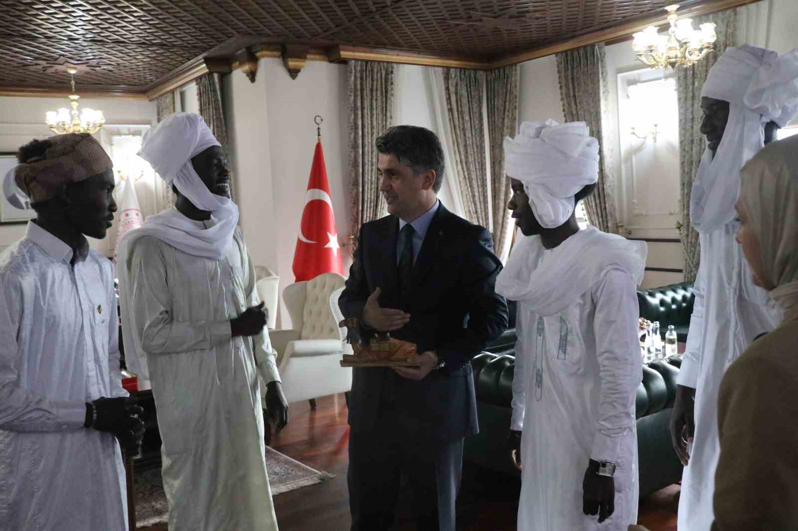 boluda protokol bayramlasti 1 LYsmCcu9