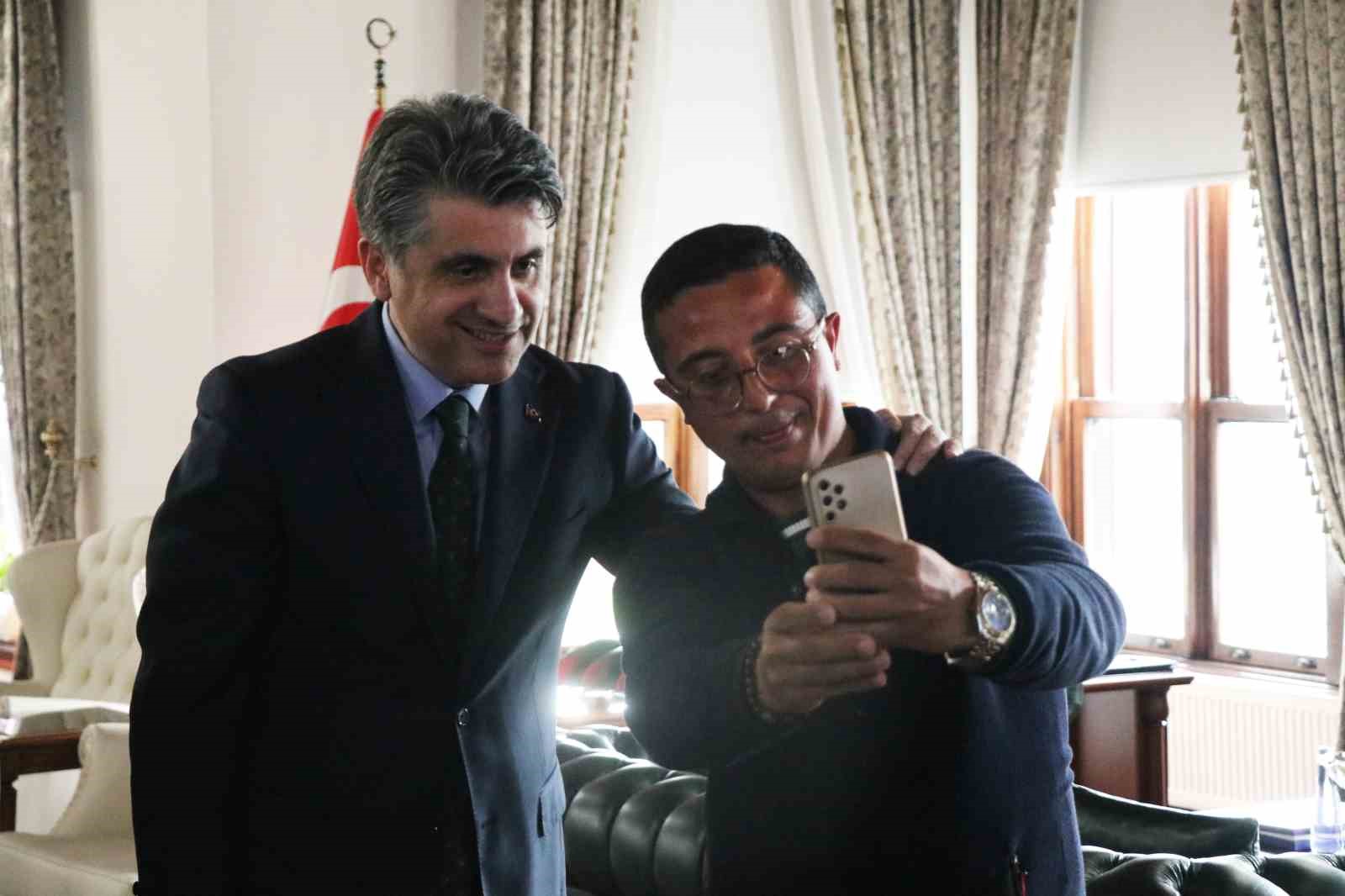 boluda protokol bayramlasti 2 JgSfFEqG
