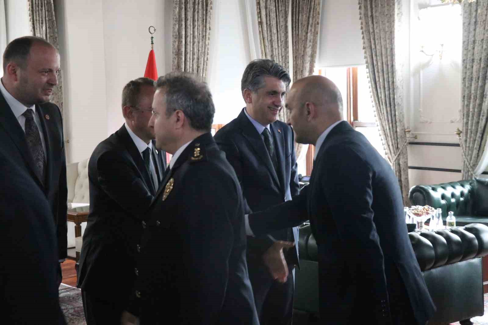 boluda protokol bayramlasti 4 hOTMfrqG