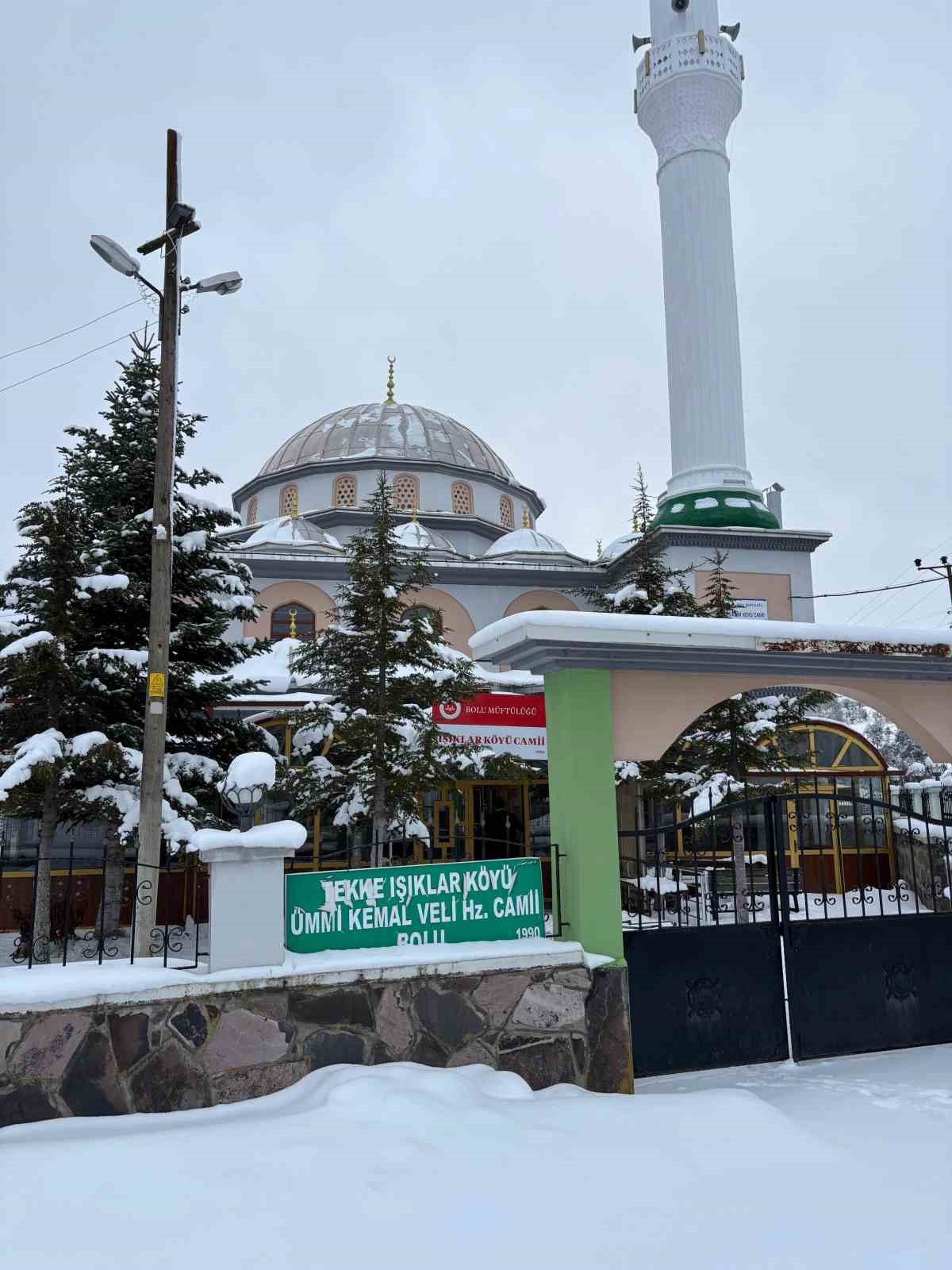 boluda seyyid ummi kemal turbesine sakal i serif bagislandi 2