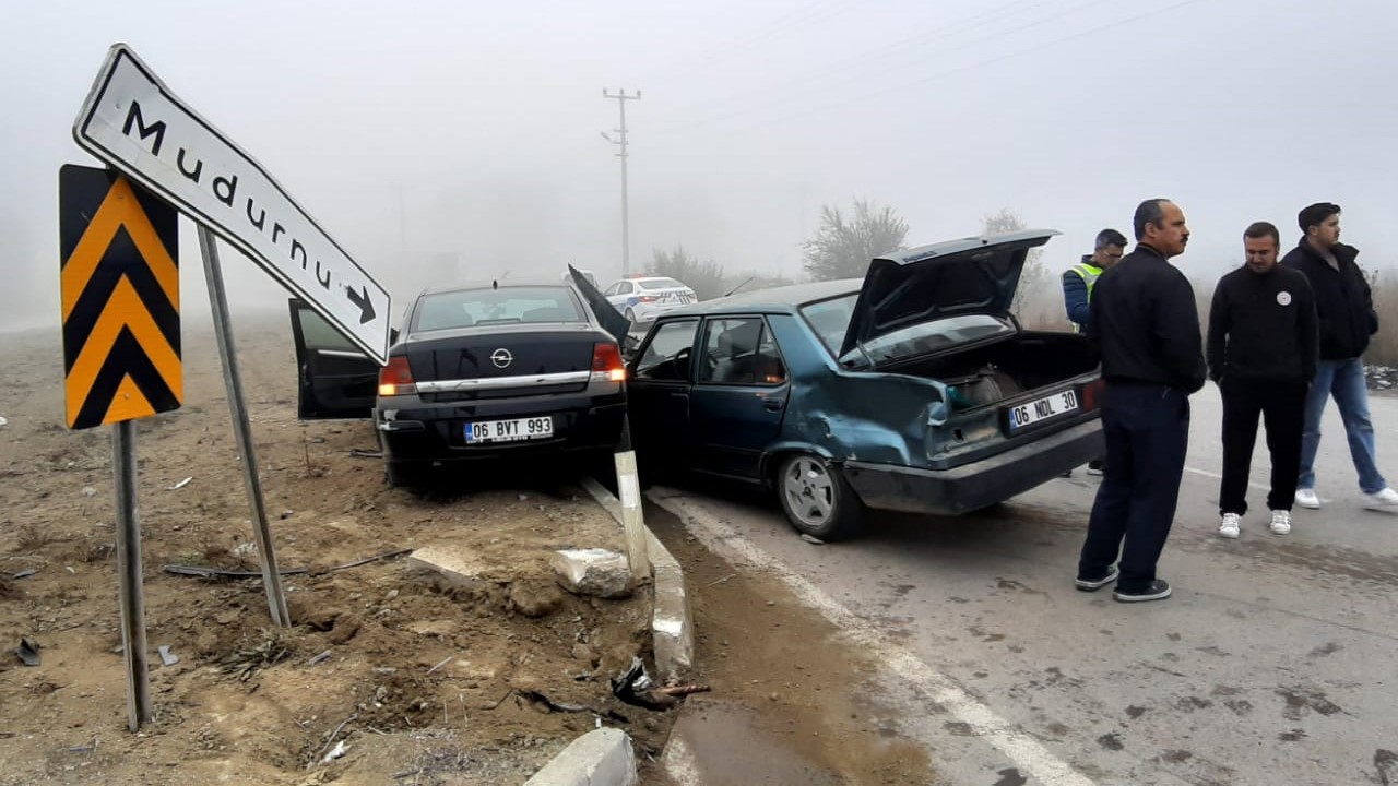 boluda surekli kazalarin yasandigi kavsakta yine kaza 4 yarali 4 VSkN7s7c