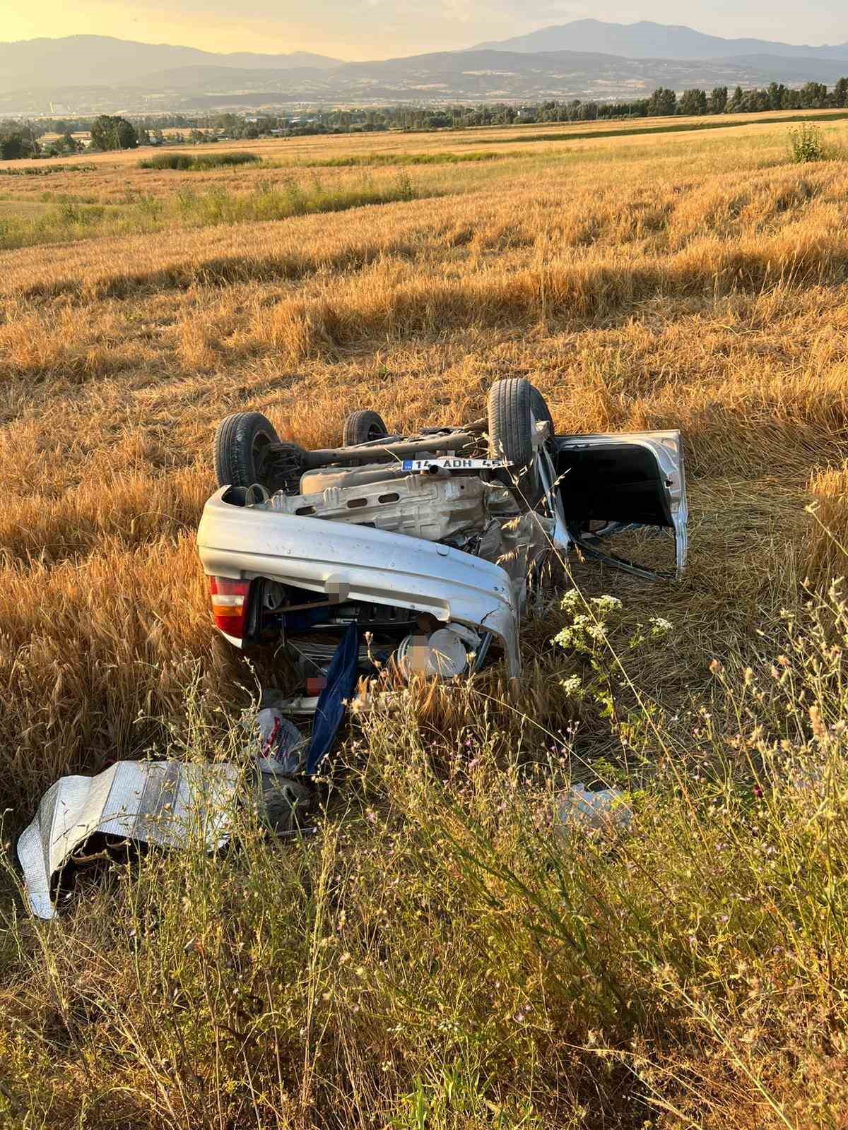 boluda tarlaya ucan otomobil hurdaya dondu surucu kayiplara karisti 1 wT8KkMdC