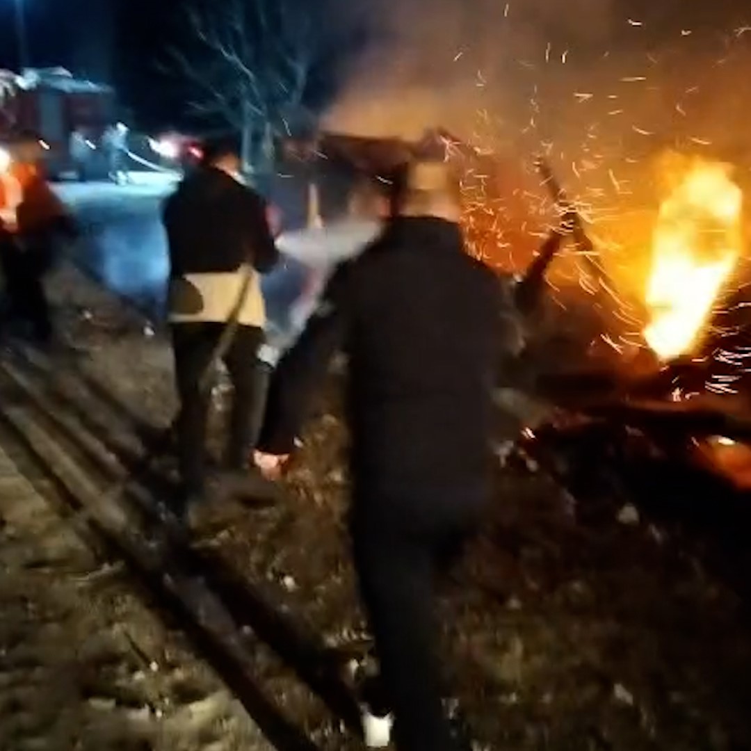 Bolu’da tek katlı ev küle döndü 8 boluda tek katli ev kule dondu 4 mHVCQOzc