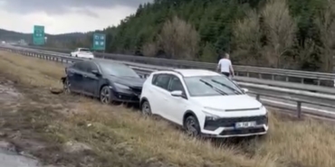 boluda-tem-otoyolunda-10-aracli-zincirleme-kaza-6-yarali-nGH6ICjg.jpg