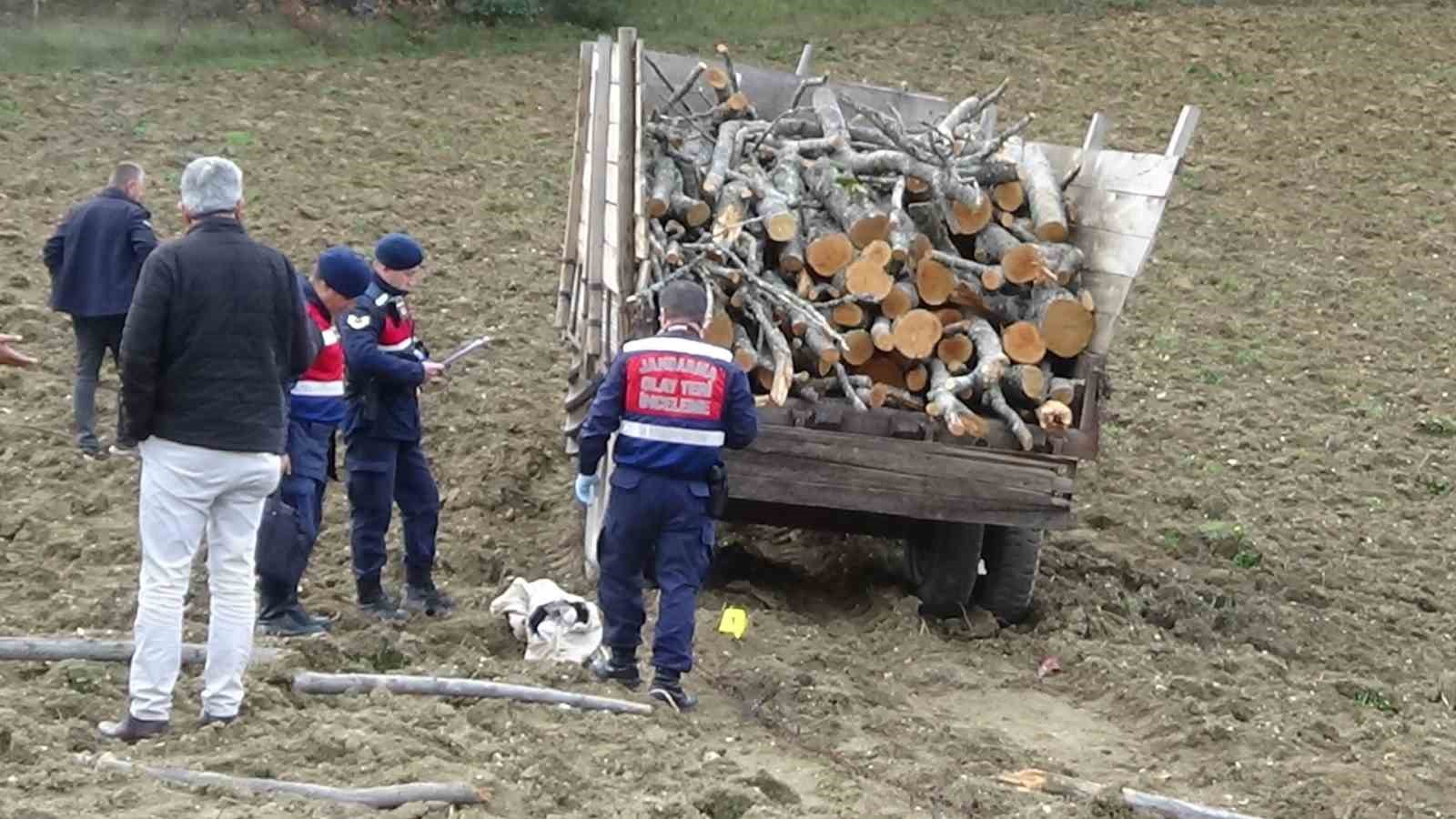 boluda traktor devrildi 1 olu 1 yarali 4 4ynf7MBm