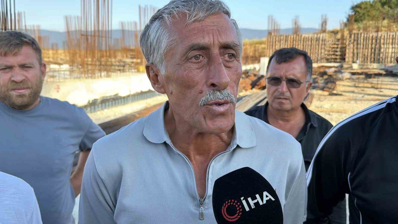 Bolu’da üniversite inşaatında maaşlarını alamayan işçiler 2 haftada 4 kez vince çıktı: "20 gündür yemek ve su yok" 6 boluda universite insaatinda maaslarini alamayan isciler 2 haftada 4 kez vince cikti 20 gundur UZbUJRBF