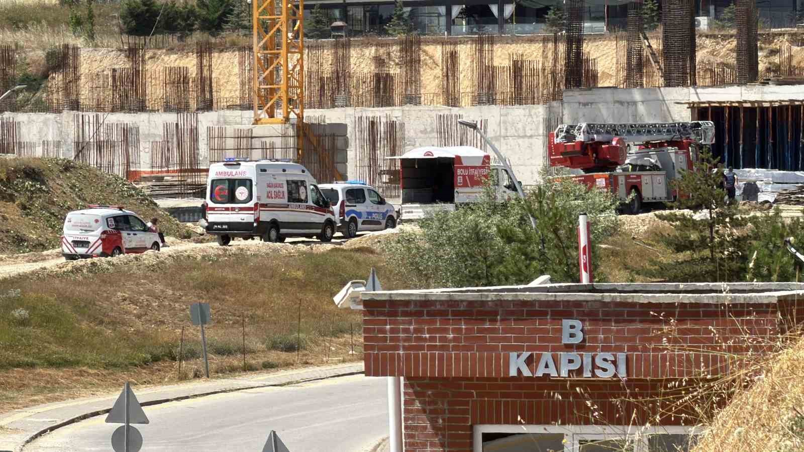 Bolu’da üniversitenin ek bina inşaatında maaş krizi: İşçi vince çıktı 4 boluda universitenin ek bina insaatinda maas krizi isci vince cikti 0 isBRMqRd