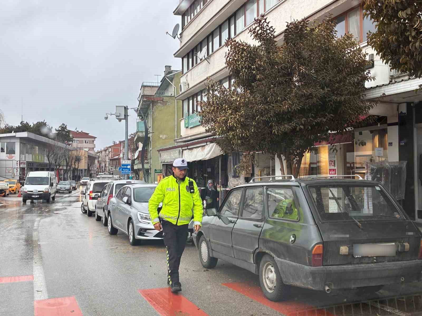 boluda yaya gecidi ve kaldirim isgaline ceza 1 13U8dZIC