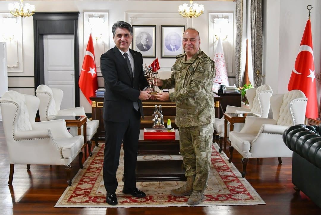 boluda yeni tugay komutani ozturk goreve basladi 0 de1MRiBq