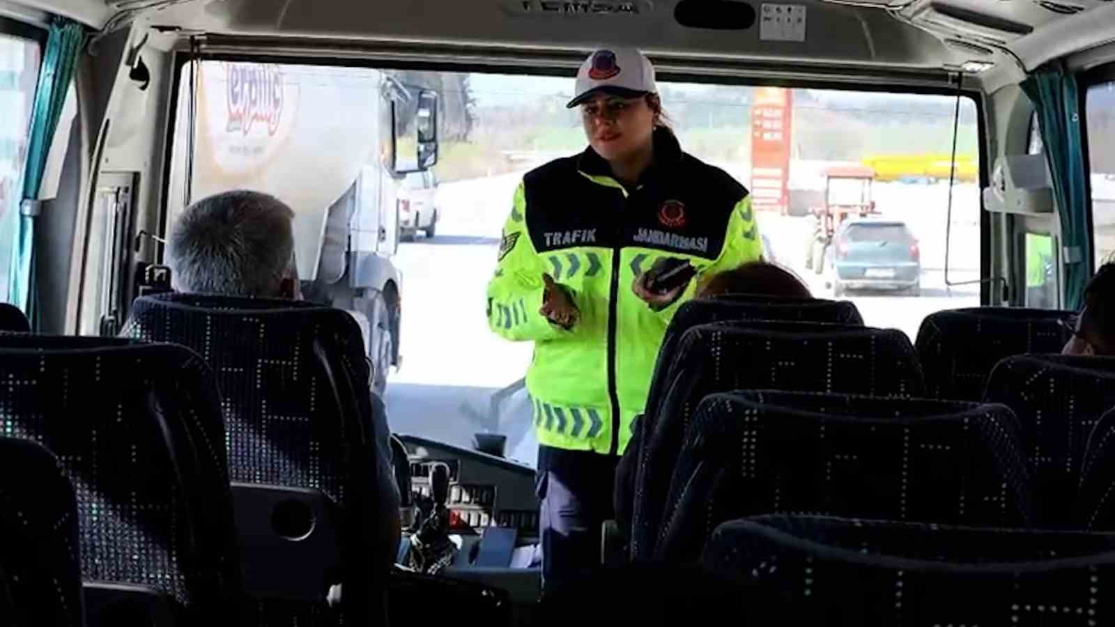 boluda yolcu otobuslerine sivil jandarma denetimi 3 Jp2wY9aj