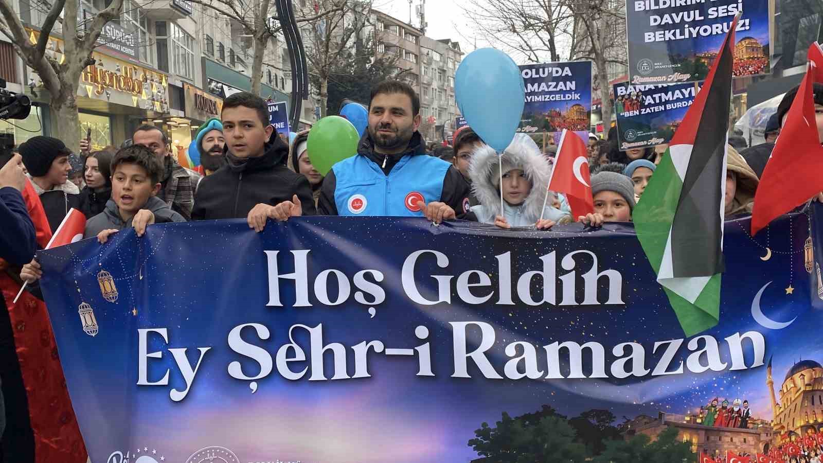 boluda yuzlerce kisi ramazan alayi yuruyusunde bulustu 3 Mb1taMju