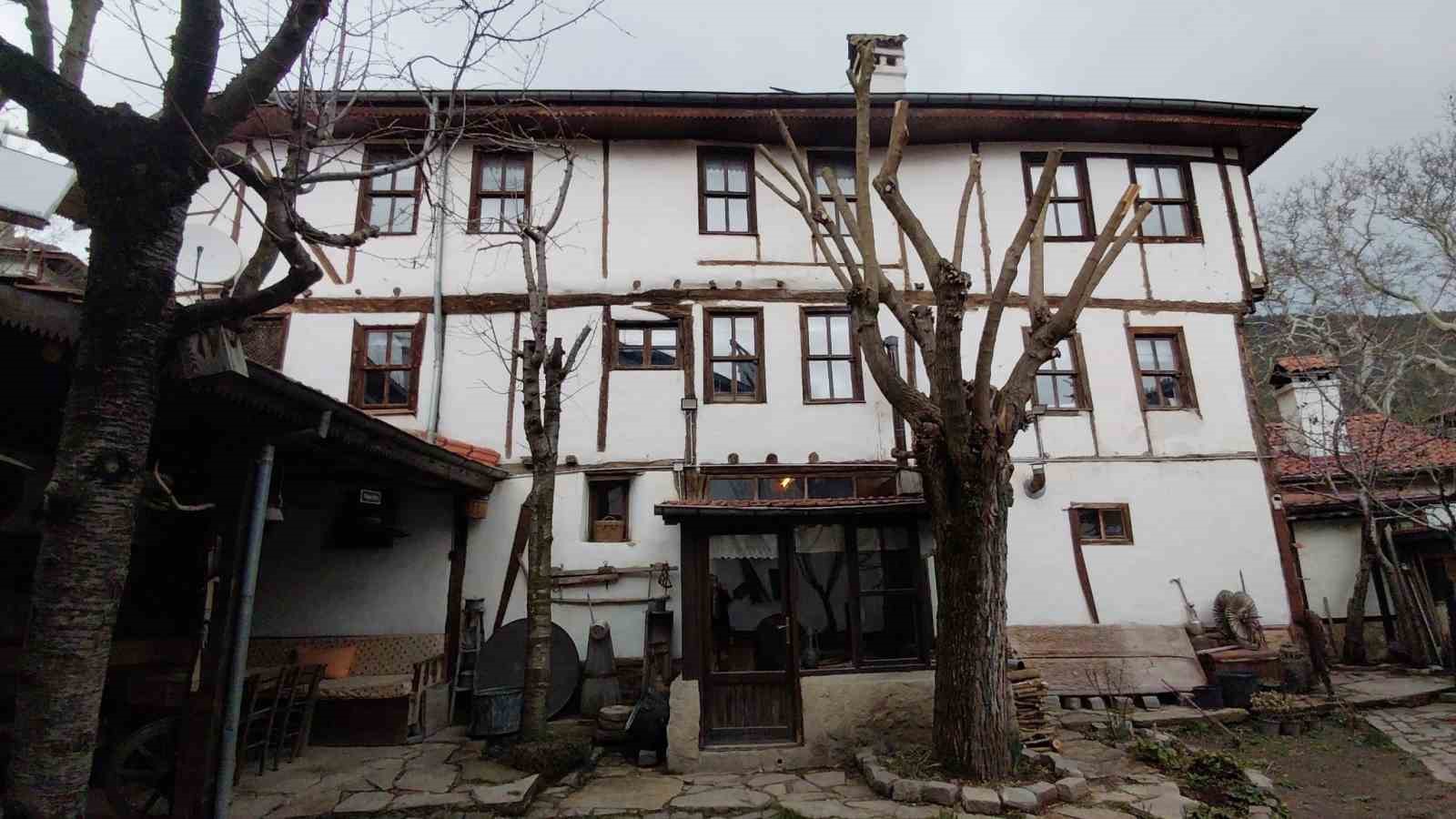 boludaki tarihi konaga tatilcilerden yogun ilgi 1 TSRawmCe