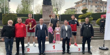 bolunun-babasi-izzet-baysal-anisina-duzenlenen-sukran-gunleri-kosuyla-basladi-1pmRdI6K.jpg