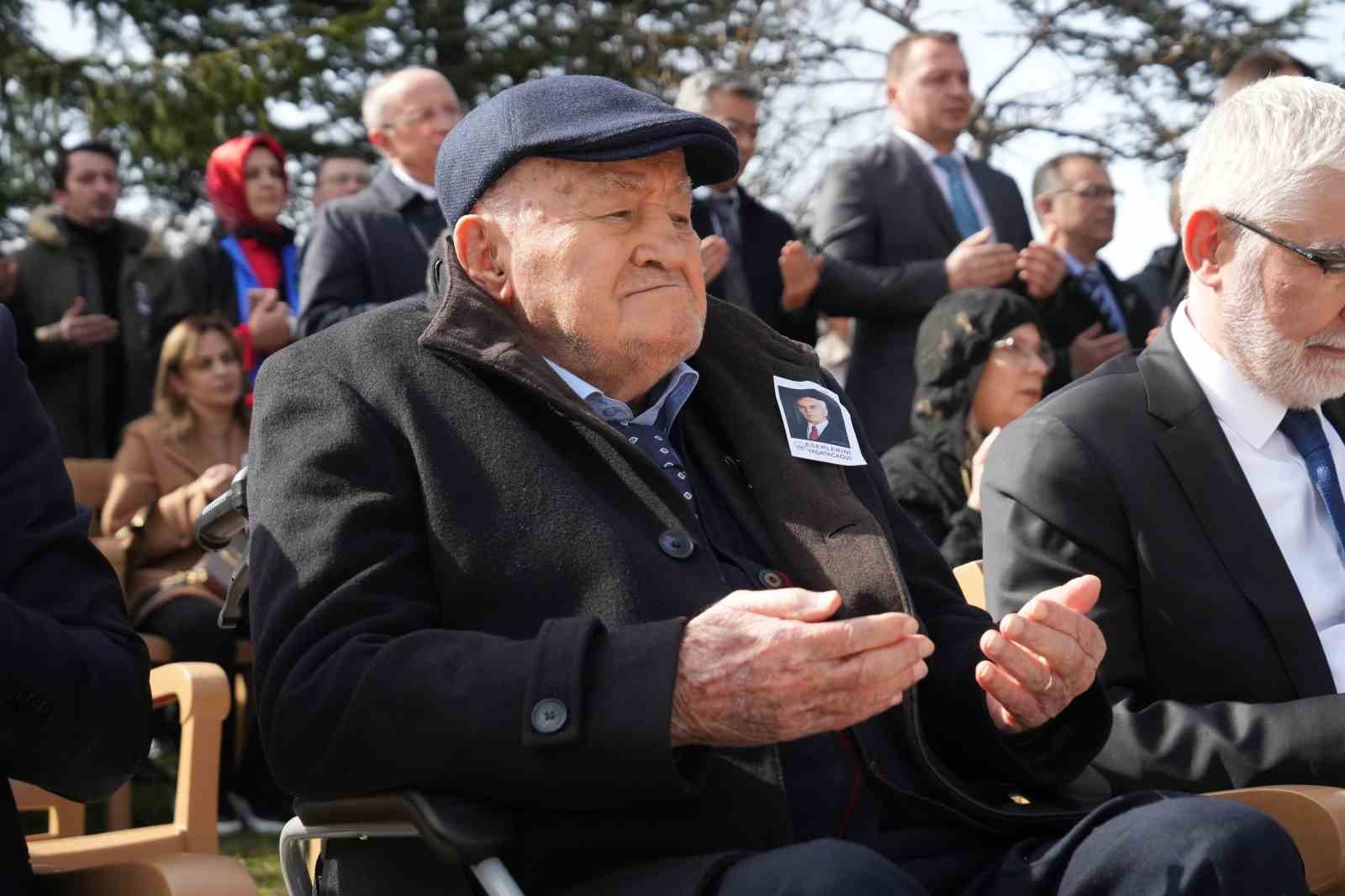 ‘Bolu’nun Babası’ İzzet Baysal vefatının 26’ncı yılında dualarla anıldı 4 bolunun babasi izzet baysal vefatinin 26nci yilinda dualarla anildi 0 yXtBmUVi