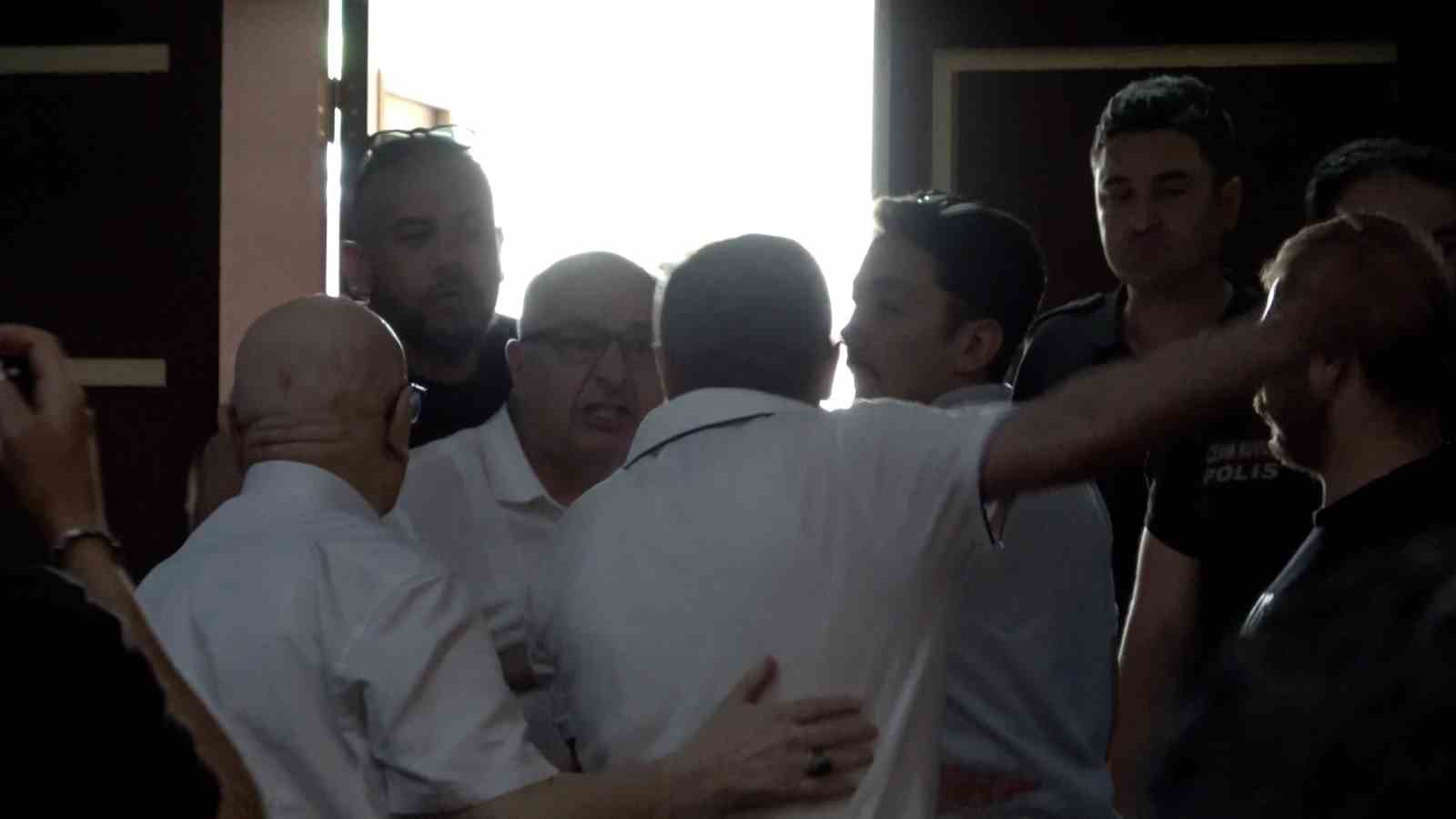 Boluspor’da Erdal Bayrak yeniden başkan seçildi 5 bolusporda erdal bayrak yeniden baskan secildi 1 MGhj3sdI