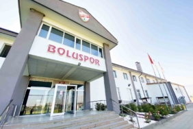 Sahte polisler yaşlı adamın önce elini öptüler sonra buzluktaki 351 bin TL’lik altınları götürdüler 1 thumbnail