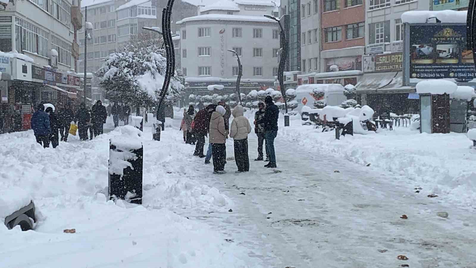 boluyu kar esir aldi hic kimse panik yapmasin 1 wMBf5RU4