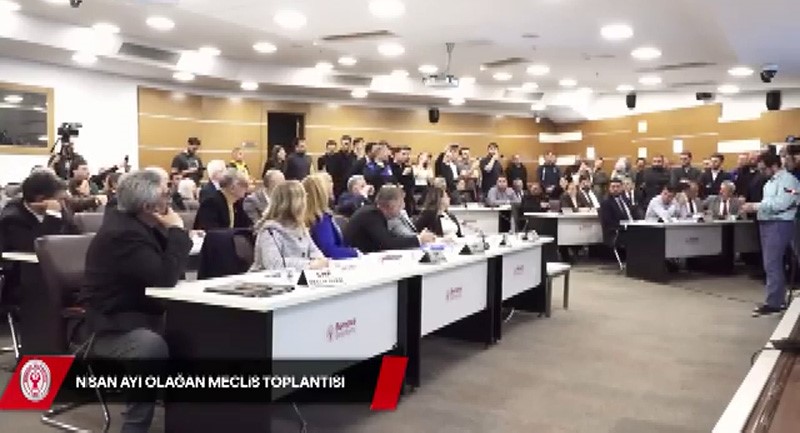 bornova belediye meclisinde sevgili kontenjani gerginligi 2 nEQOdAf7