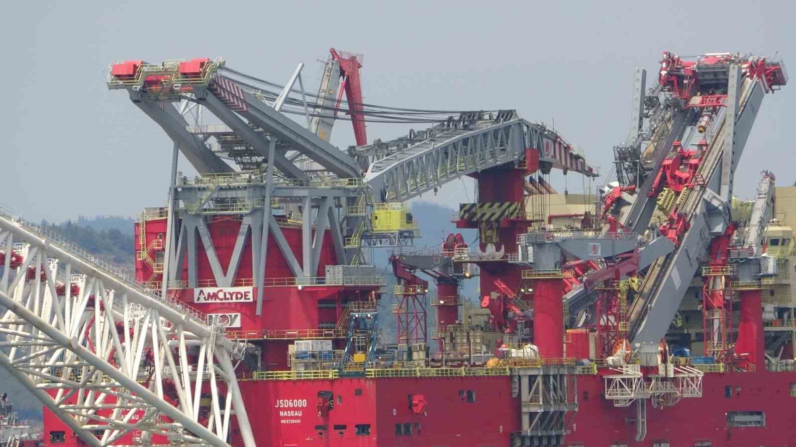 boru doseme gemisi jsd 6000 canakkale bogazindan gecti 2 ScbhGsCb