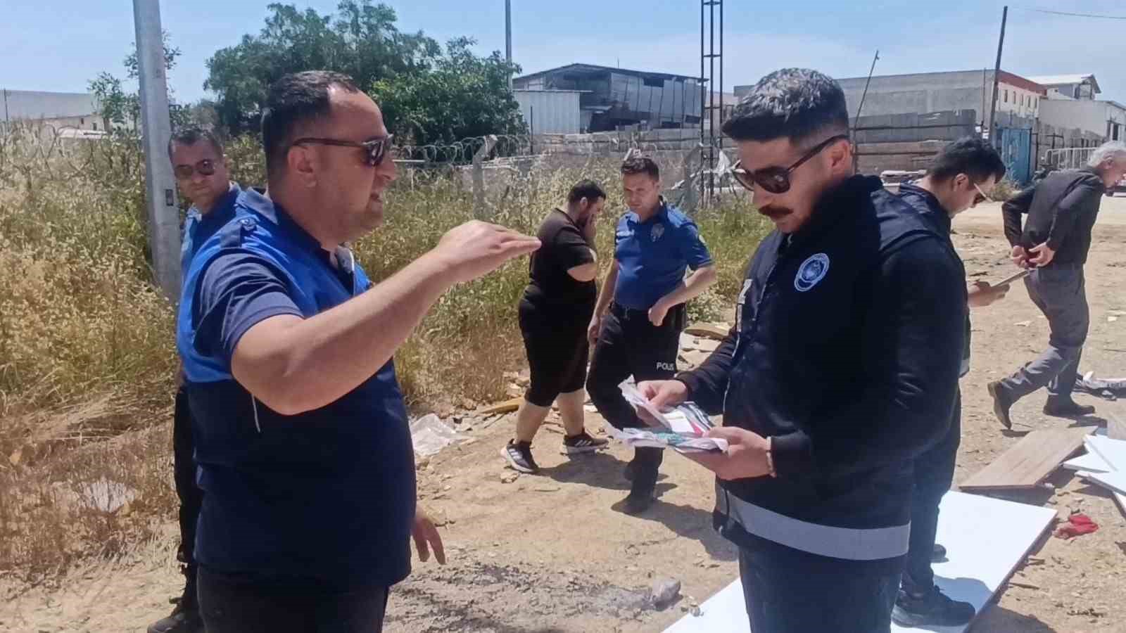 bos araziye dokulen coplerin sebep oldugu yangin korkuttu 4 7cd3aINK