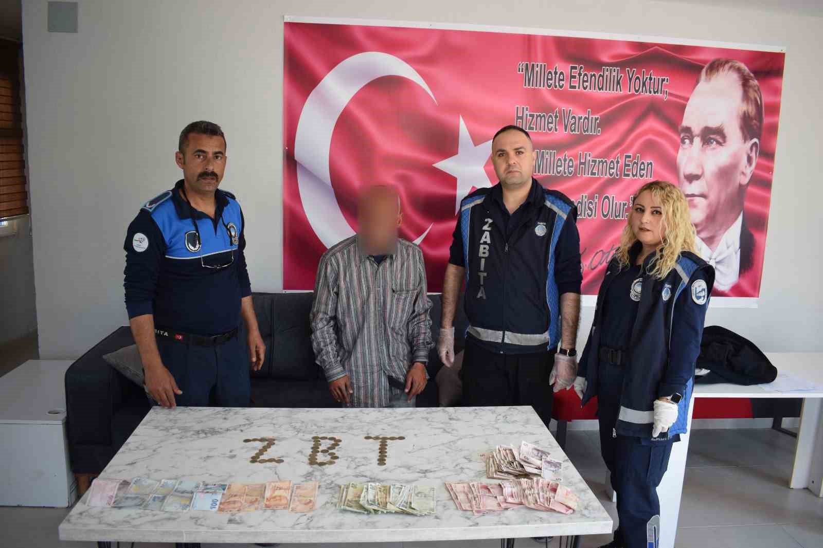 bos cebi olmayan dilencinin uzerinden 2 bin tl para cikti 0 lFWuNwpV