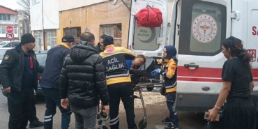 bosanma-asamasinda-oldugu-esini-dort-yerinden-bicaklayip-eve-kilitledi-SF9eRI8u.jpg