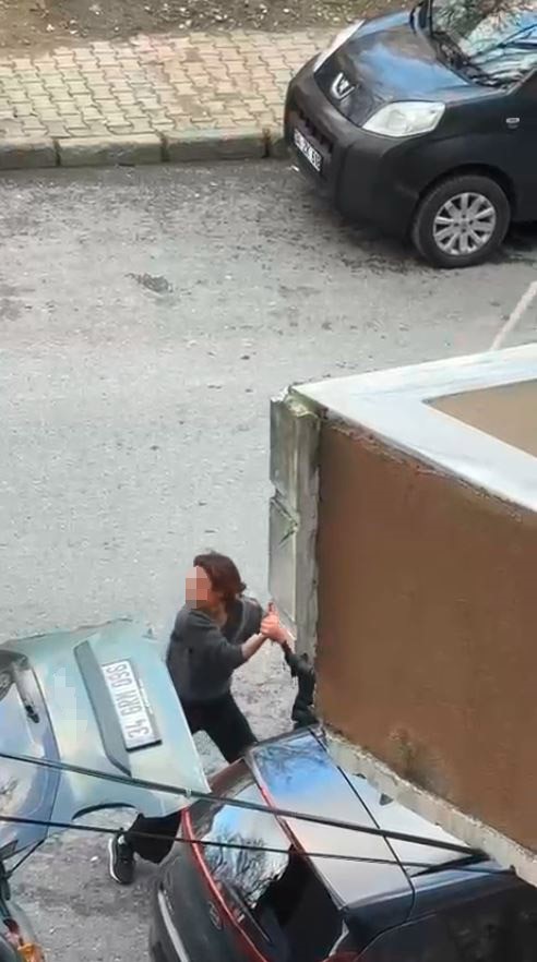 bosanma asamasinda oldugu esinin sevgilisine sokakta bicakla saldirdi 3