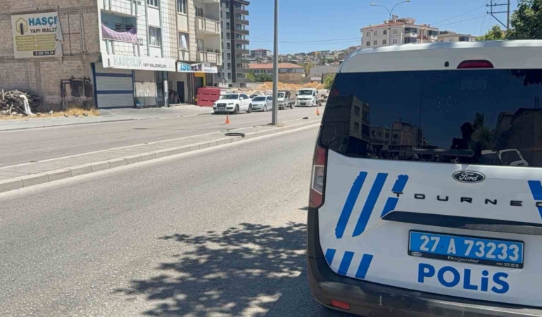 bosanma-asamasindaki-esi-tarafindan-silahla-vurulan-kadin-agir-yaralandi-hW1QM4RE.jpg