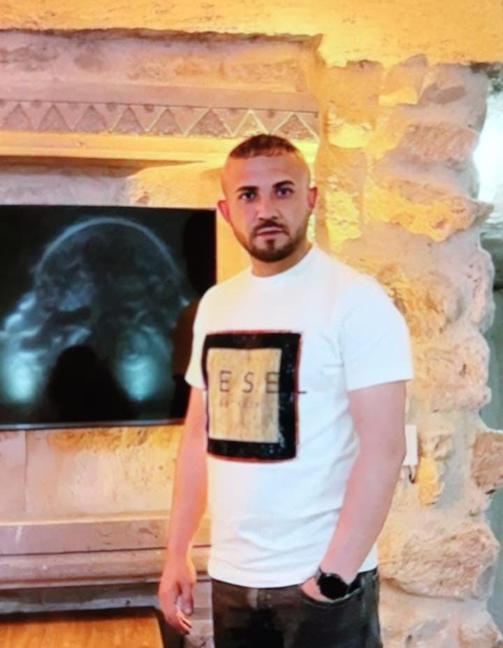bosanma asamasindaki esini bicakladi 3 5qMmOVN1