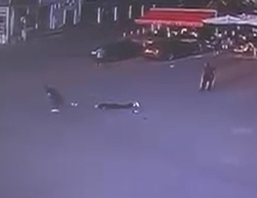bosanma asamasindaki esini sokak ortasinda 12 yerinden bicakladi 186 yil hapis cezasi aldi 1 4vzVv5qP