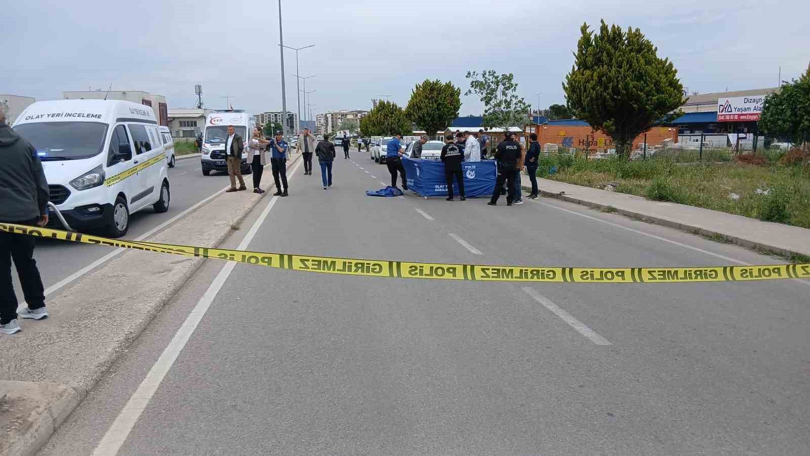 bosanma asamasindaki esini sokak ortasinda olduren zanlinin kardesiyle mesajlasmasi ortaya cikti 2 XcsSSpqX