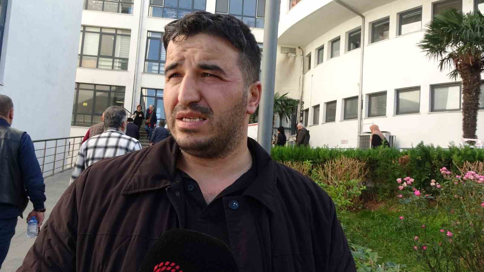 Boşanma aşamasındaki kocasından bıçaklı saldırıya uğrayan kadın tedavi altında 6 bosanma asamasindaki kocasindan bicakli saldiriya ugrayan kadin tedavi altinda 2 lOC21r69
