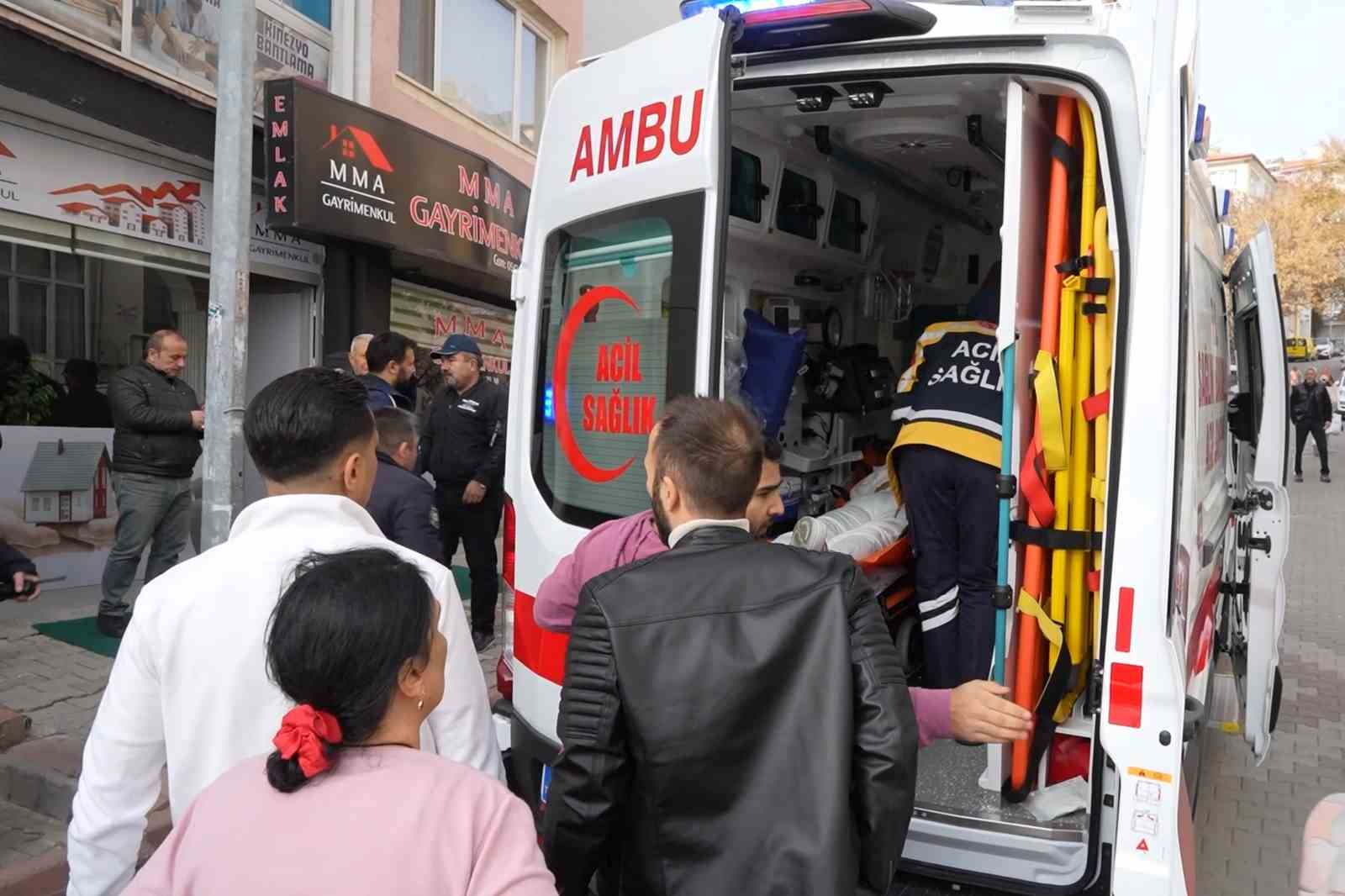 bosanma gorusmesinde kayinpederinin agir yaraladigi kadin yasam mucadelesini kaybetti 1 ecM3tpLH