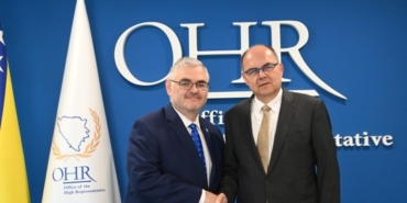 bosna-hersek-yuksek-temsilciligine-gecici-olarak-abdli-diplomat-crishock-atandi-AS8CxsxV.jpg