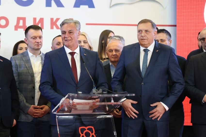 bosna hersekteki sirp cumhuriyeti entitesinde yenilenen baskanlik secimini ayrilikci lider tarafindan desteklenen aday kazandi 2R6nfRKd
