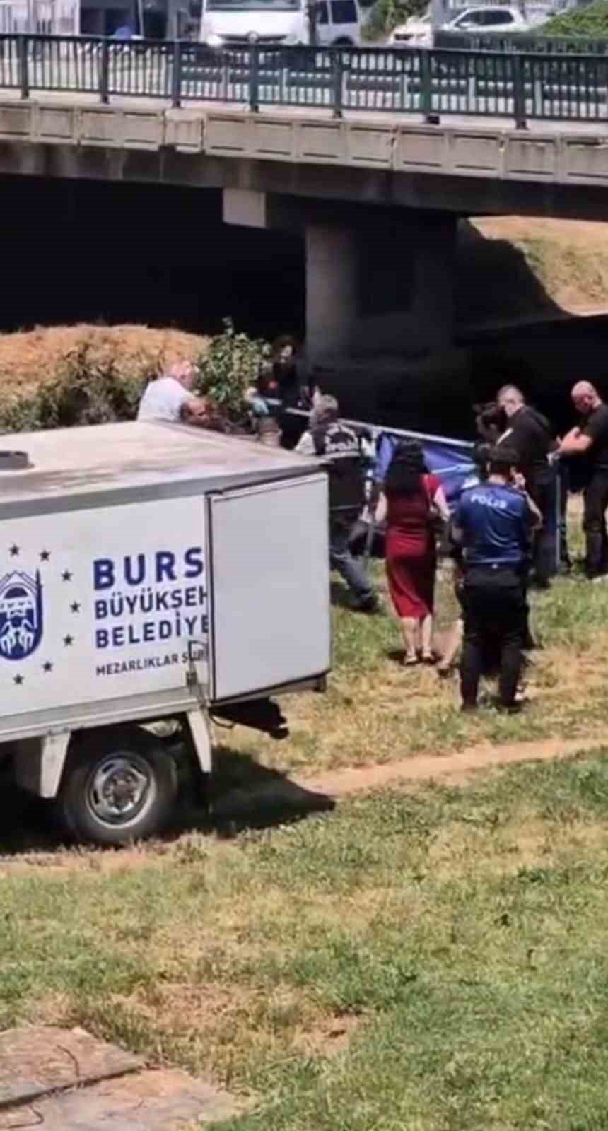 Botanik Park’ta sır ölüm: Dere içinde erkek cesedi bulundu 7 botanik parkta sir olum dere icinde erkek cesedi bulundu 3 hQkfE7VC