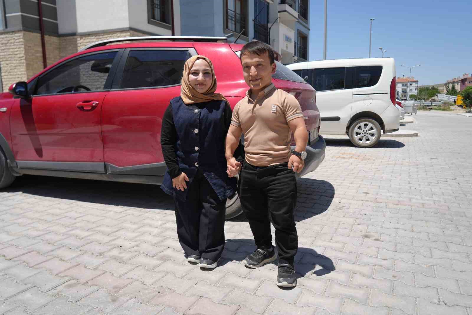 boylari kucuk asklari cok buyuk 1 Rdw2X5b8