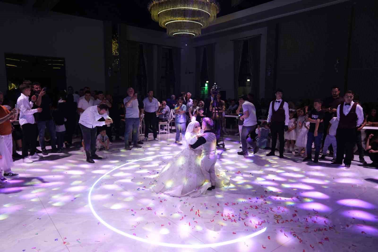 boylari kucuk asklari cok buyuk 4 h8TC28Ul