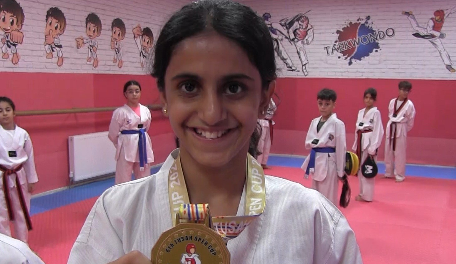 boyu uzasin diye taekwandoya giden siirtli elif moldovada aldin madalya kazandi 0 H3tiRdjh